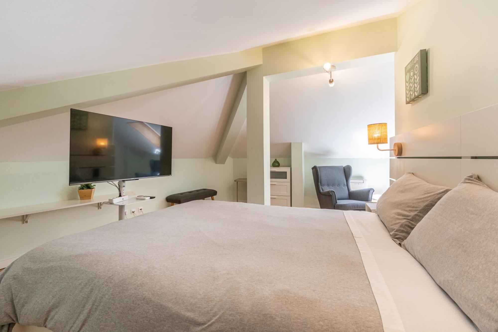 Duplex Center By Blue Door Apartment Портиман Екстериор снимка