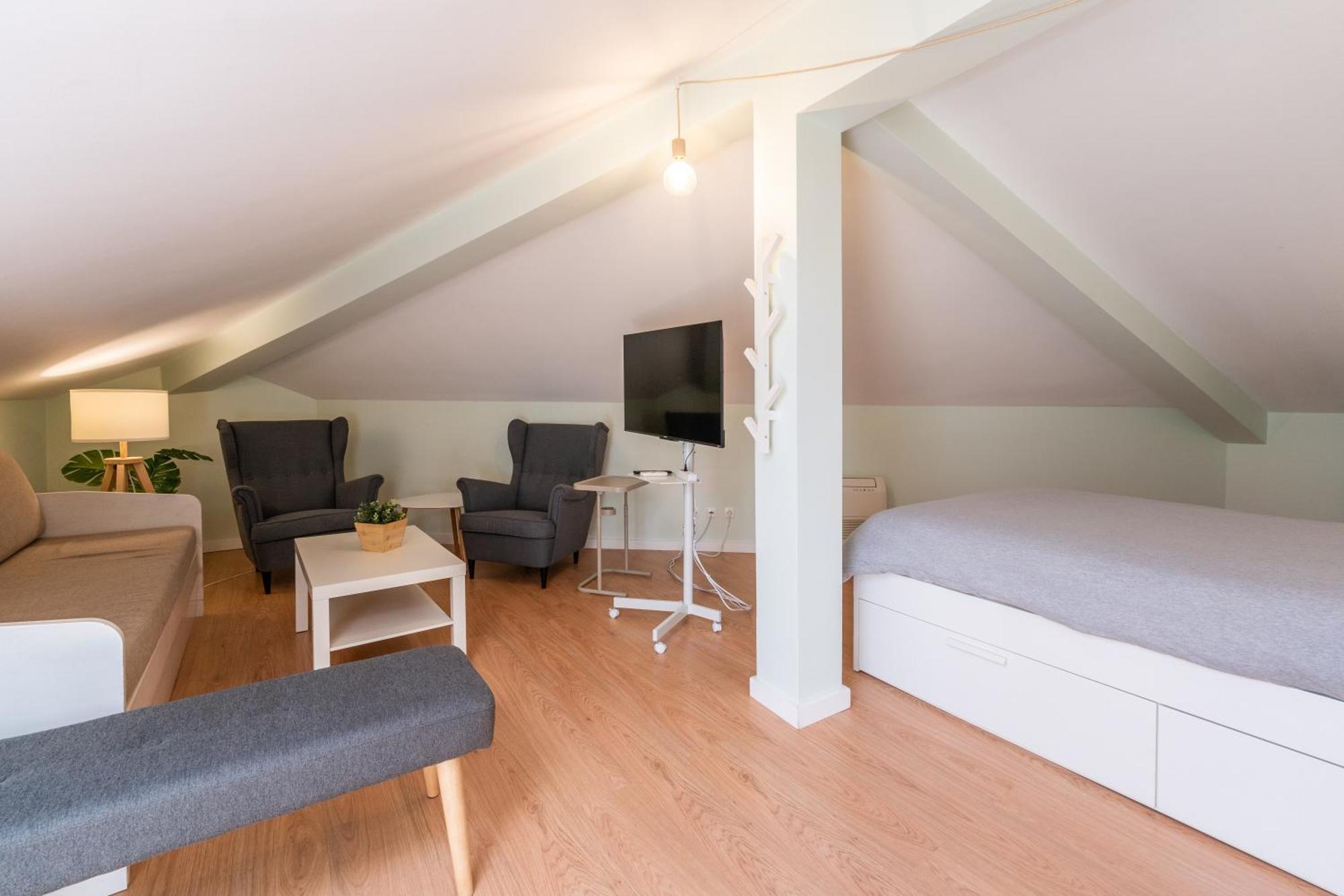 Duplex Center By Blue Door Apartment Портиман Екстериор снимка
