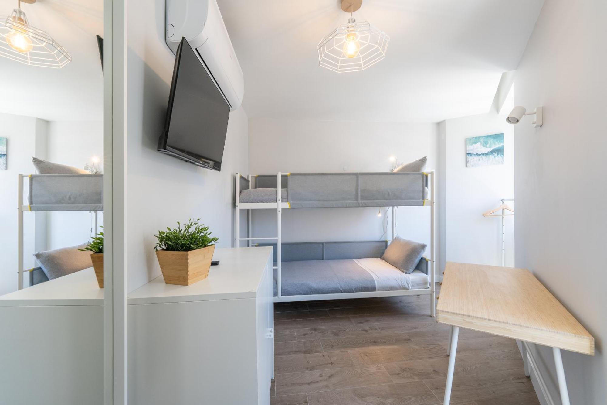 Duplex Center By Blue Door Apartment Портиман Екстериор снимка